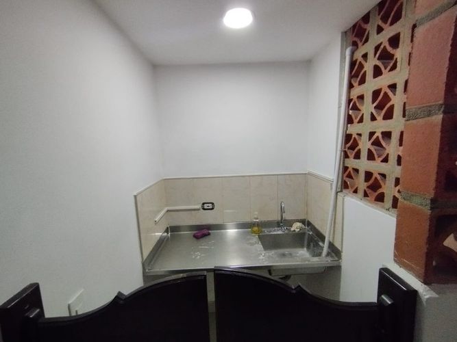 Oficina en arriendo en Suramericana, Medellín, 250 m² · foto 17 de 18