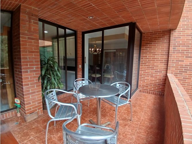 Apartamento de 3 alcobas en venta en Chicó Reservado, Bogotá, 217 m² · foto 4 de 24