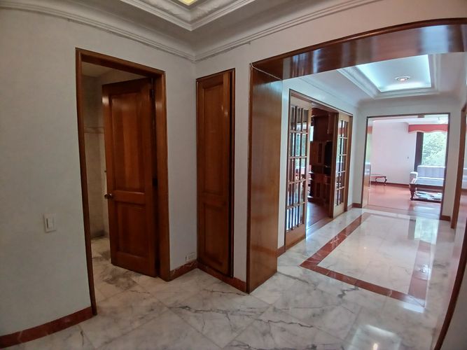 Apartamento de 3 alcobas en venta en Chicó Reservado, Bogotá, 217 m² · foto 21 de 24