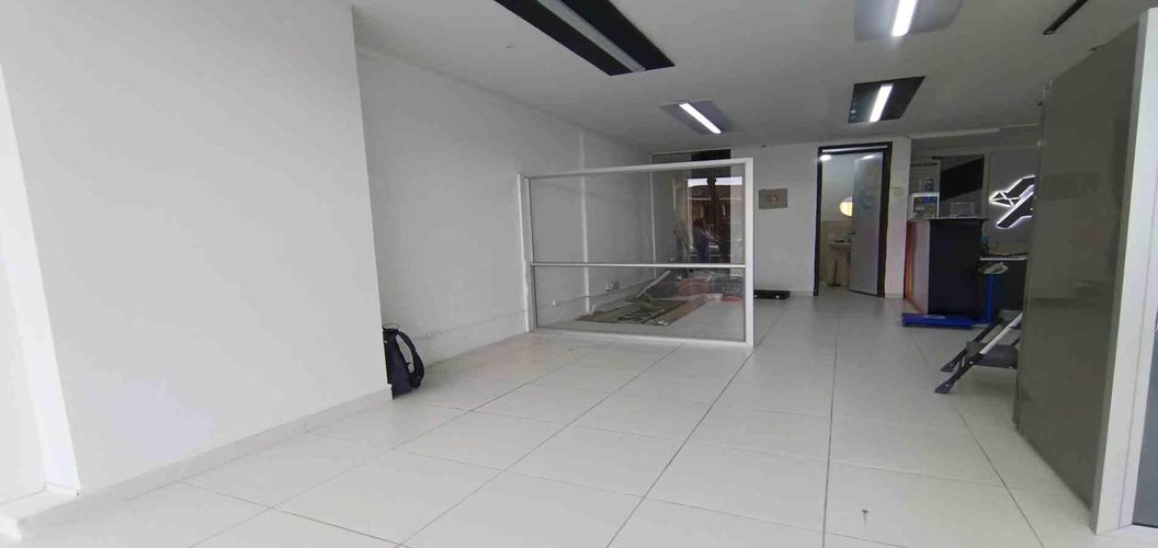 Local en arriendo en Versalles, Manizales · foto 6 de 15