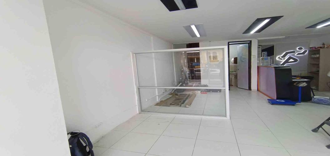 Local en arriendo en Versalles, Manizales · foto 7 de 15