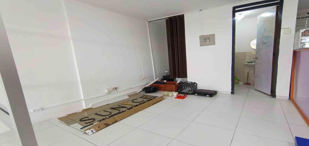 Local en arriendo en Versalles, Manizales · foto 8 de 15