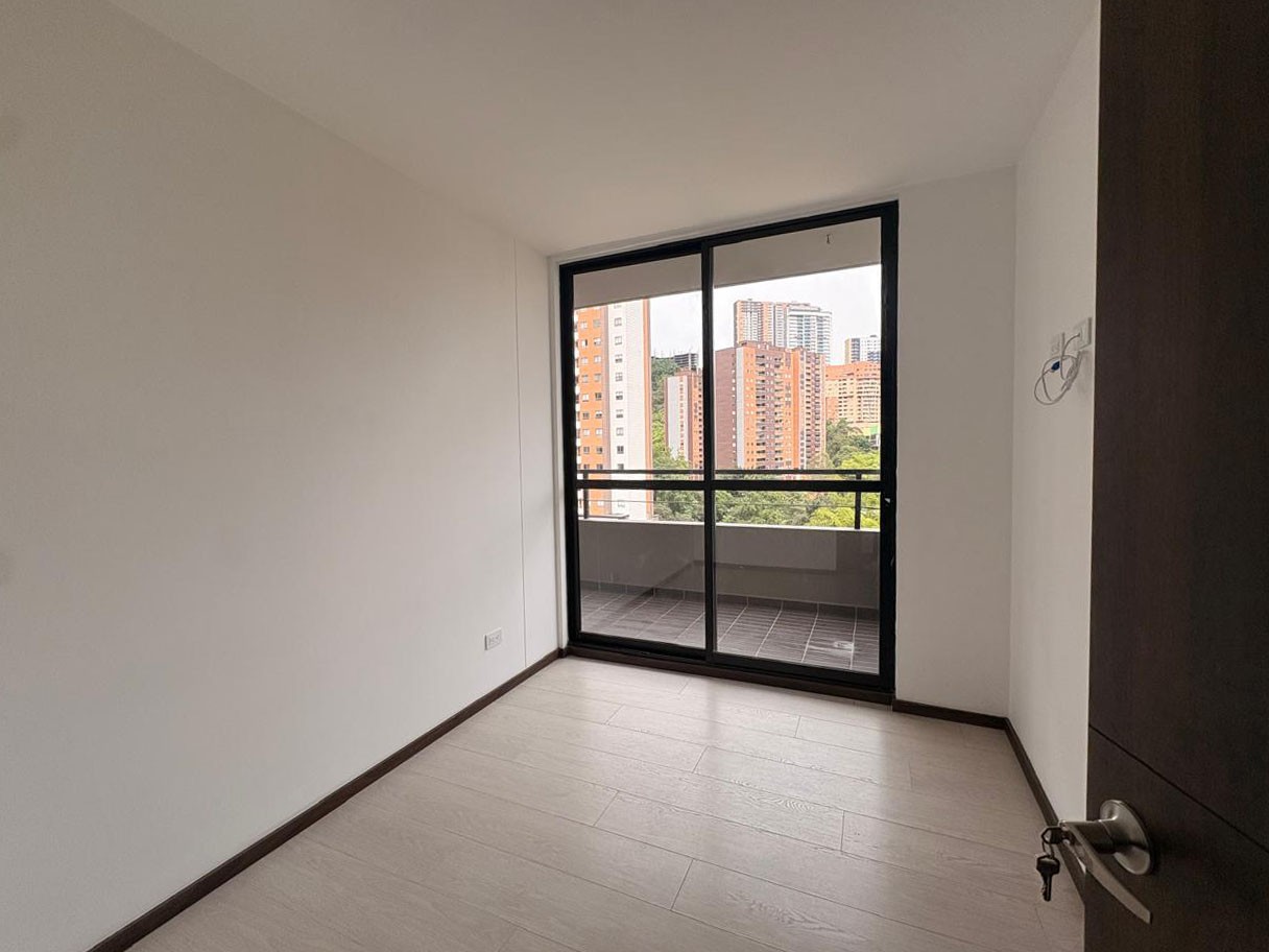 Apartamento en arriendo en Vereda La Doctora, Sabaneta · foto 2 de 13