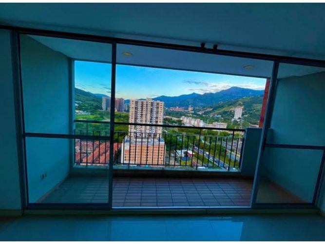 Apartamento de 3 alcobas en venta en Niquia, Bello, 79 m² · foto 8 de 8