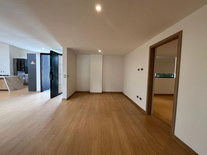 Casa de 5 alcobas en venta en Escobero, Envigado, 320 m² · foto 16 de 20
