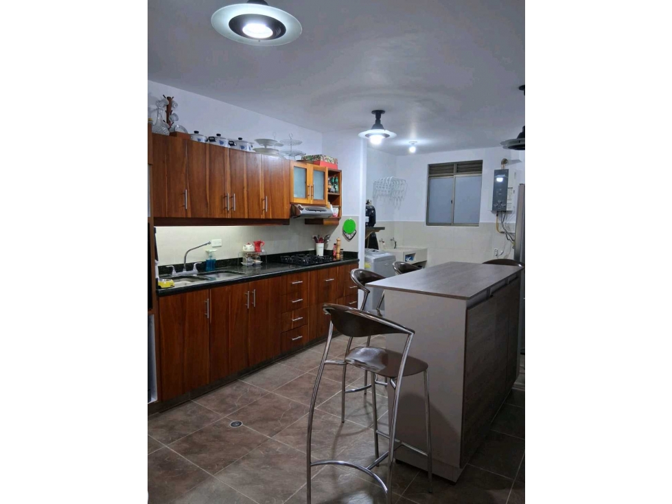 4BR House in Ditaires (240 m²)