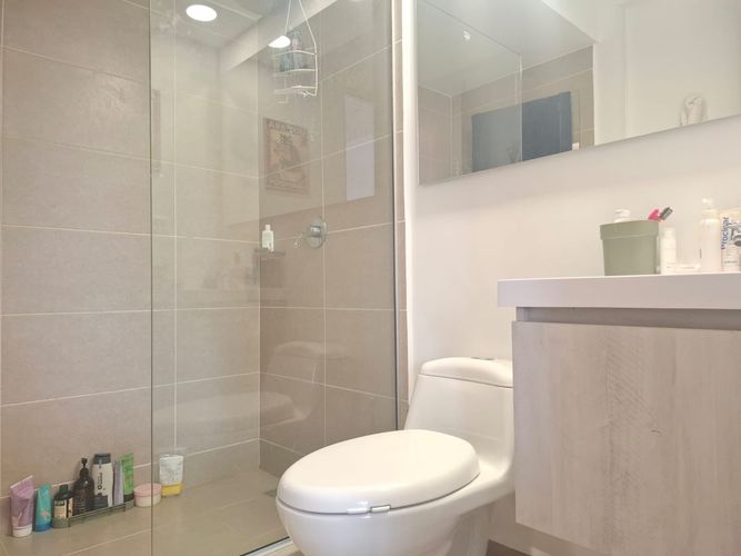 Apartamento de 3 alcobas en venta en El Poblado, Medellín, 93 m² · foto 13 de 14