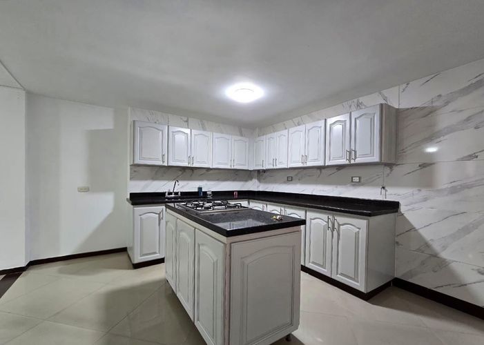 Oficina en arriendo en Belén, Medellín, 140 m² · foto 5 de 19