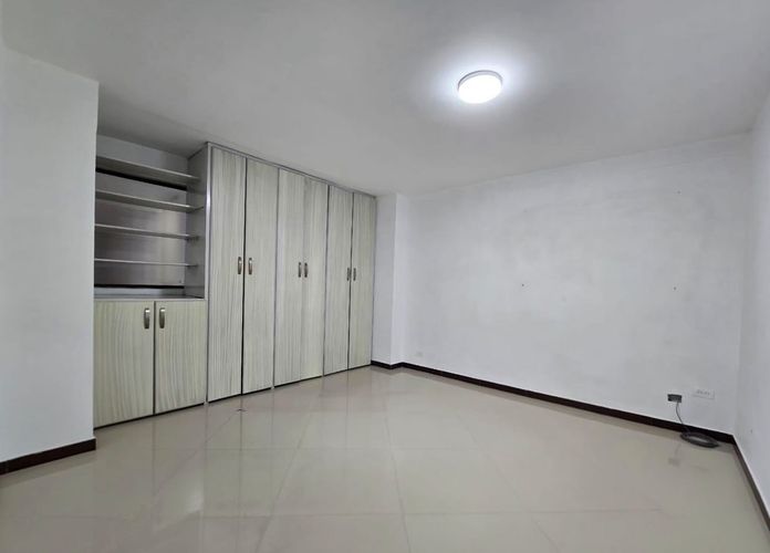 Oficina en arriendo en Belén, Medellín, 140 m² · foto 8 de 19