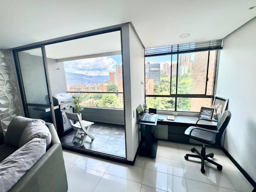Apartamento en venta en Castropol, Medellín 2