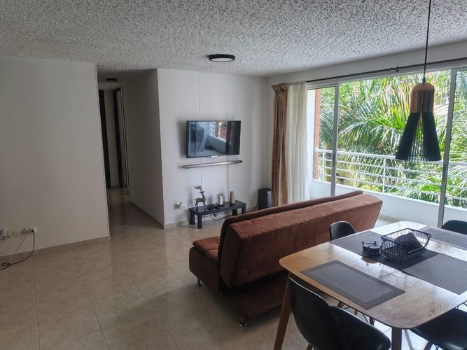 Apartamento de 3 alcobas en venta en Cañaveralejo, Cali, 70 m² · foto 4 de 19