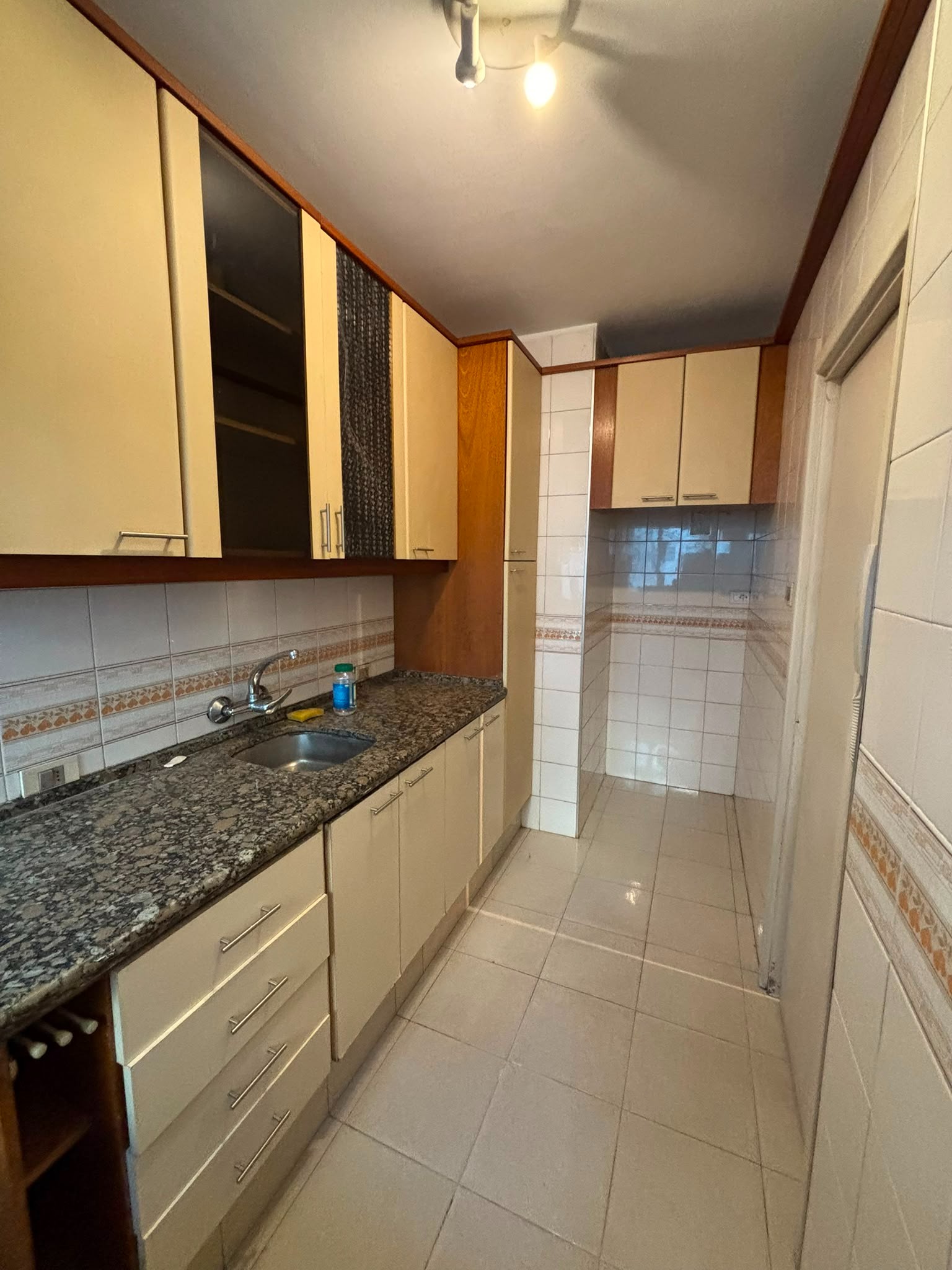 Alquiler Apartamento de 2 Dormitorios y Terraza en Pocitos · Foto 5