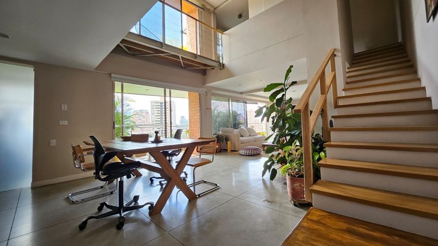 Apartamento de 2 alcobas en venta en Las Lomas, Medellín, 162 m² · foto 14 de 17