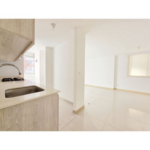Apartamento de 3 alcobas en venta en Monteazul, Sabaneta, 76 m² · foto 6 de 10