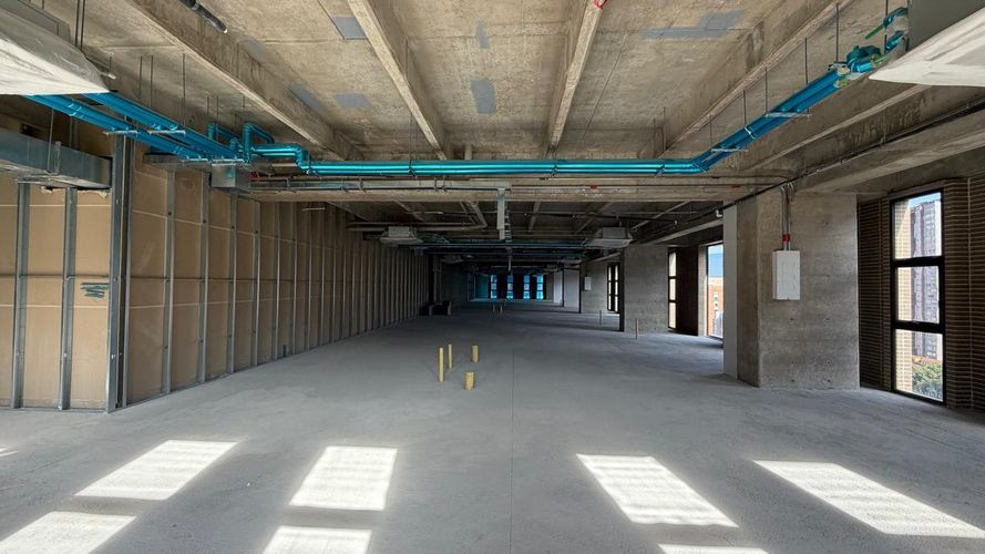 Oficina en arriendo en Las Lomas, Medellín, 695 m² · foto 11 de 18