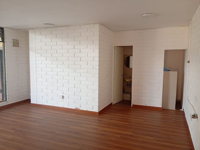 Local en venta en El Progreso, Itagüí, 56 m² · foto 2 de 12