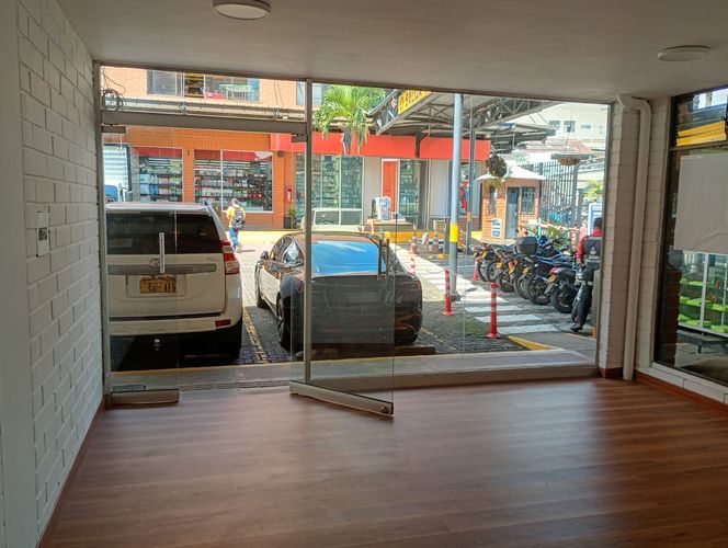Local en venta en El Progreso, Itagüí, 56 m² · foto 10 de 12