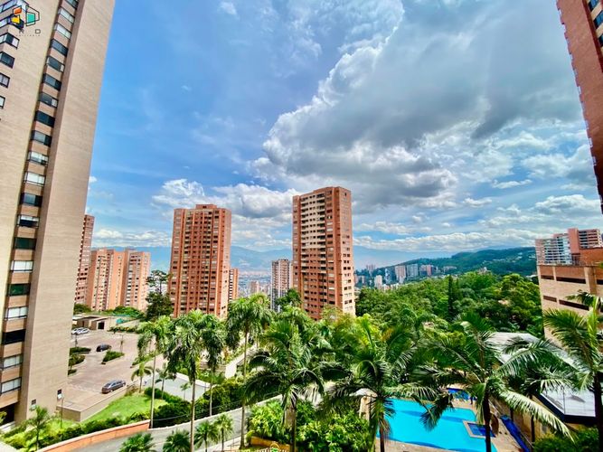 Apartamento de 2 alcobas en arriendo en La Calera, Medellín, 130 m² · foto 2 de 24
