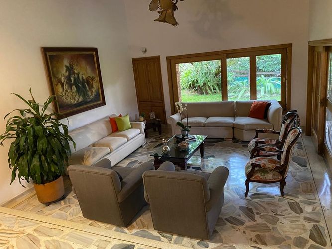 Casa de 5 alcobas en venta en Pance, Cali, 425 m² · foto 2 de 23
