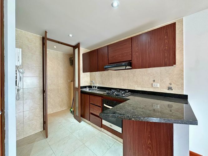 Apartaestudio en venta en Nuevo Country, Bogotá, 37 m² · foto 3 de 11