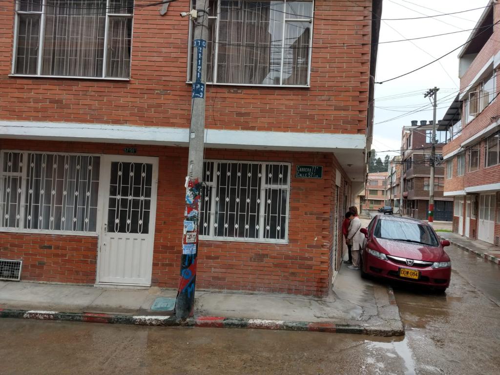 Casa en venta en La Unidad, Bogotá · foto 2 de 24