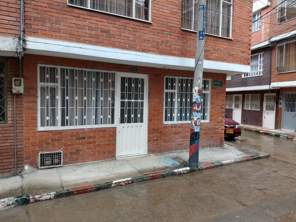 Casa en venta en La Unidad, Bogotá · foto 3 de 24