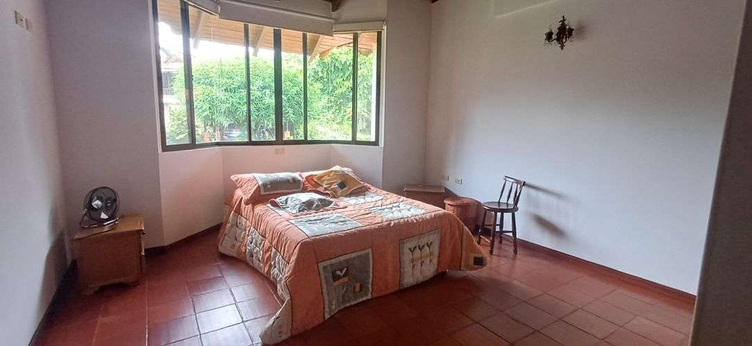Casa de 4 alcobas en venta en Pance, Cali, 400 m² · foto 2 de 24