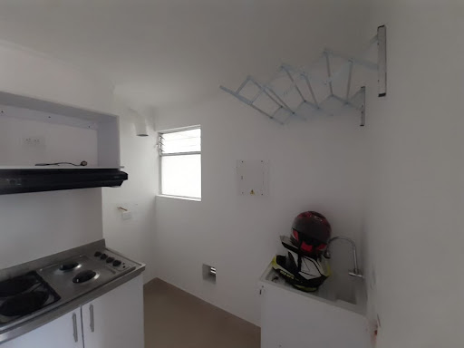 Apartaestudio en arriendo en Laureles, Medellín · foto 3 de 8