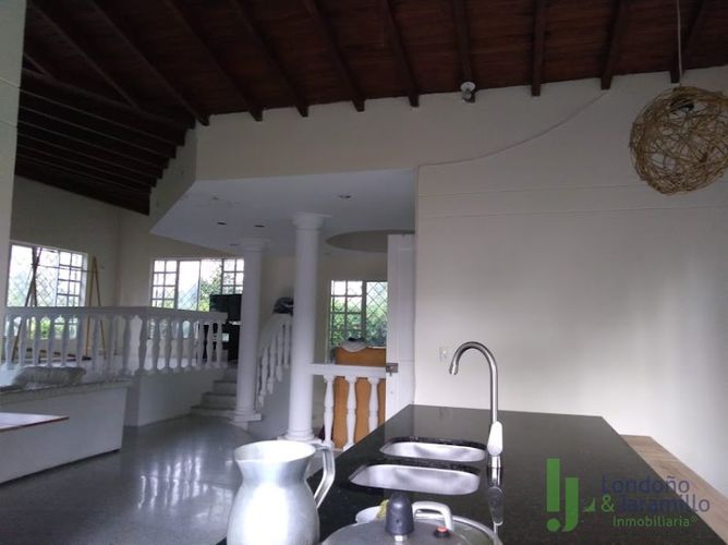 Finca en venta en La Brizuela, Guarne, 6500 m² · foto 4 de 10