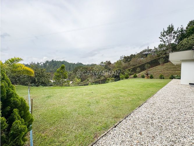 Casa de 4 alcobas en arriendo en El Carmin, Rionegro, 380 m² · foto 13 de 16