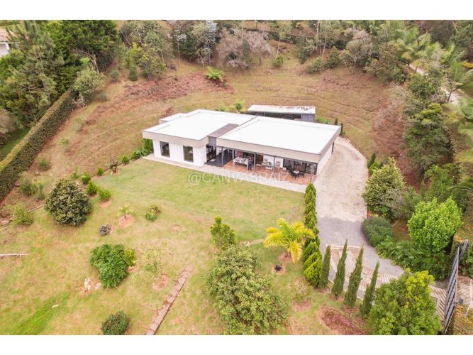 Casa de 4 alcobas en arriendo en El Carmin, Rionegro, 380 m² · foto 16 de 16
