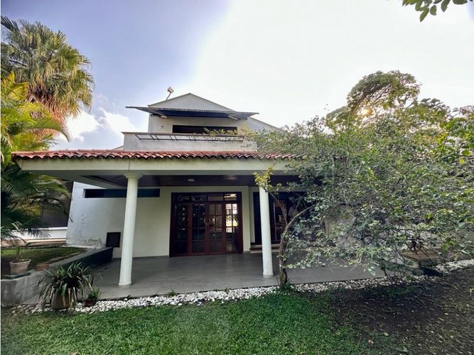 Casa de 4 alcobas en venta en Pance, Cali, 310 m² · foto 2 de 24