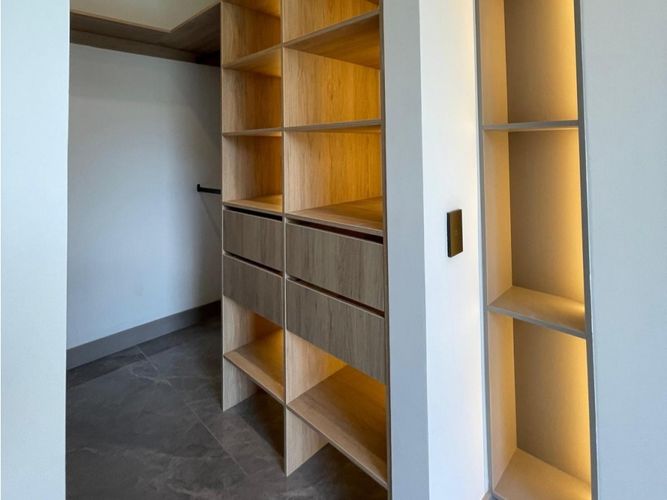 Apartamento de 2 alcobas en venta en San Jose, Sabaneta, 74 m² · foto 8 de 11
