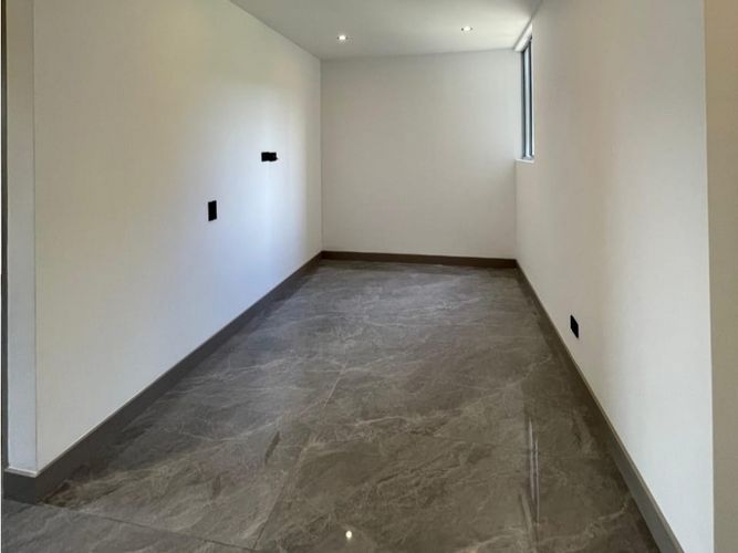 Apartamento de 2 alcobas en venta en San Jose, Sabaneta, 74 m² · foto 9 de 11