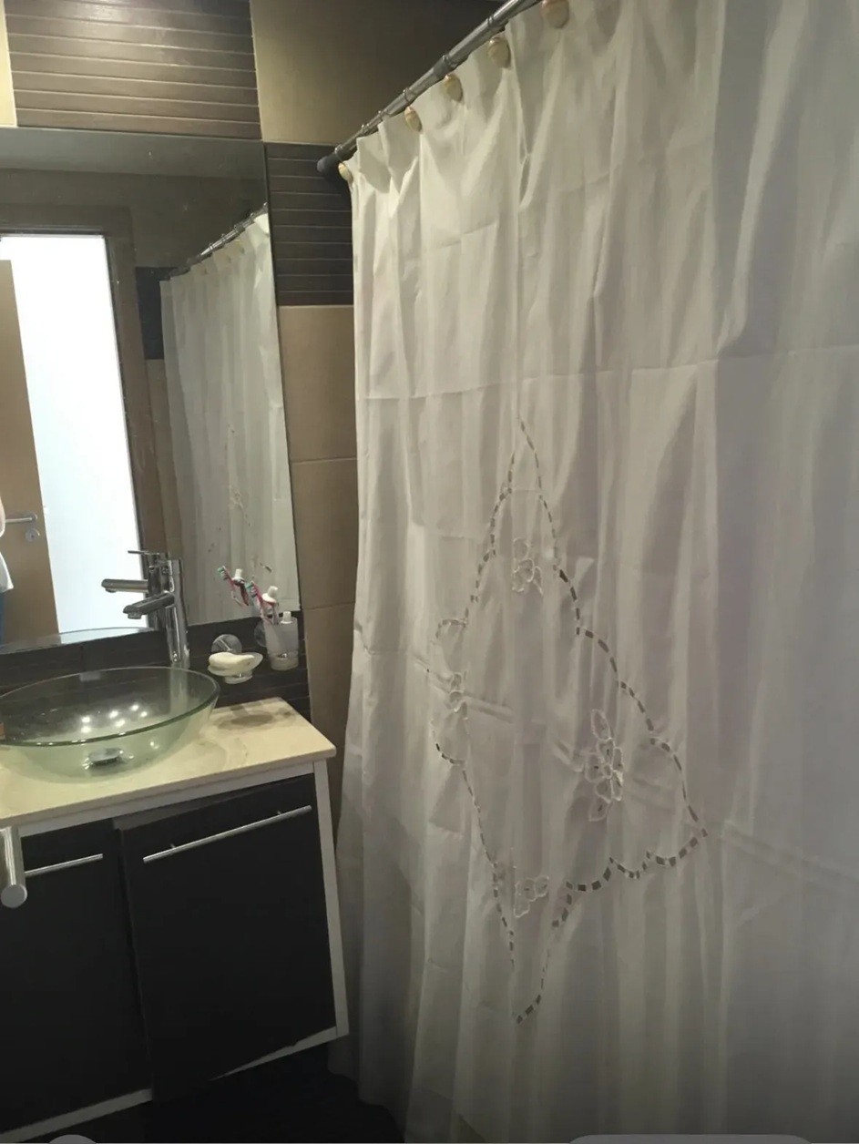 ALQUILER EN POCITOS, 1 DORMITORIO, 2 BALCONES, FRENTE Y CONTRA FRENTE, COCHERA, LAVADERO · Foto 4