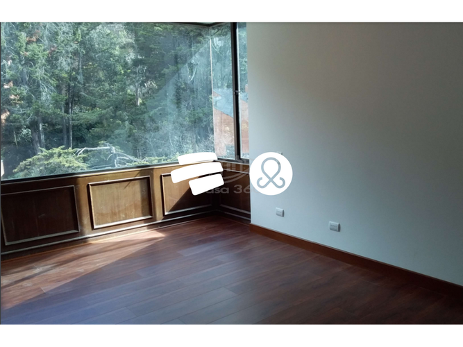 Apartamento de 4 alcobas en venta en Los Rosales, Bogotá, 168 m² · foto 3 de 18