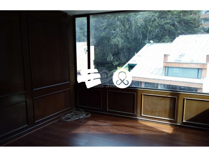 Apartamento de 4 alcobas en venta en Los Rosales, Bogotá, 168 m² · foto 9 de 18