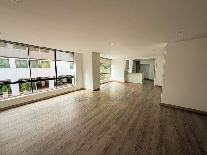 Apartamento de 3 alcobas en venta en La Cabrera, Bogotá, 149 m² · foto 21 de 24