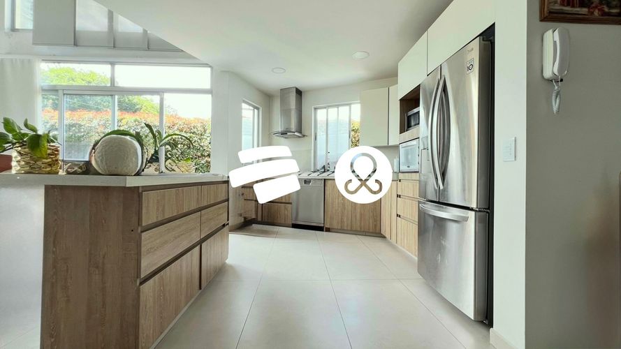 Casa de 5 alcobas en venta en Gualanday, Rionegro, 863 m² · foto 2 de 24