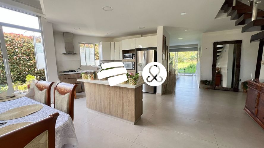 Casa de 5 alcobas en venta en Gualanday, Rionegro, 863 m² · foto 3 de 24