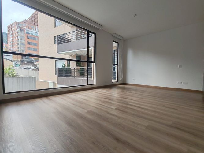 Apartaestudio en venta en Centro Internacional, Bogotá, 27 m² · foto 3 de 24