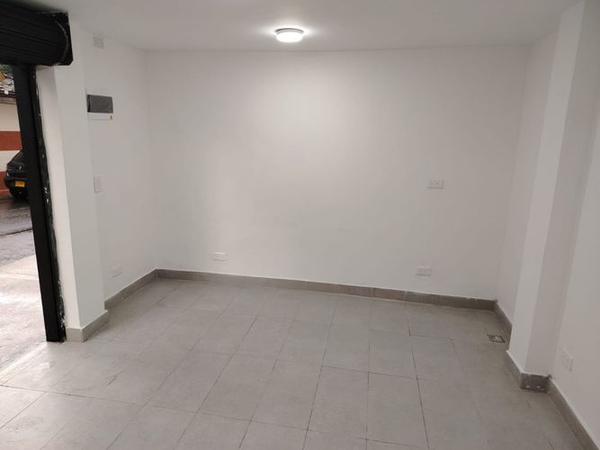 Local en arriendo en Monteazul, Sabaneta, 20 m² · foto 3 de 7