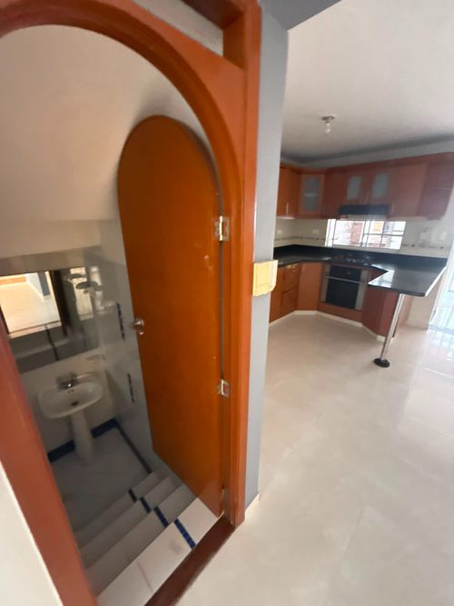 Casa de 4 alcobas en venta en Cañaveral Country, Floridablanca, 230 m² · foto 11 de 12