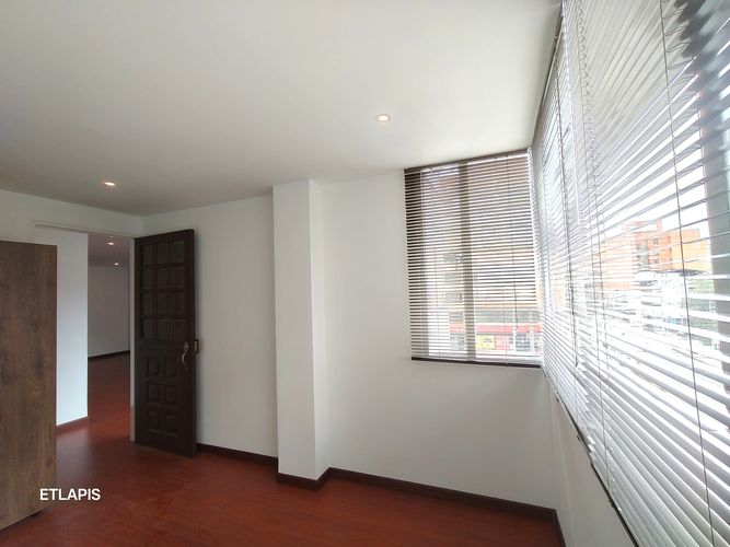 Apartamento de 3 alcobas en venta en Lago Gaitan, Bogotá, 131 m² · foto 14 de 24