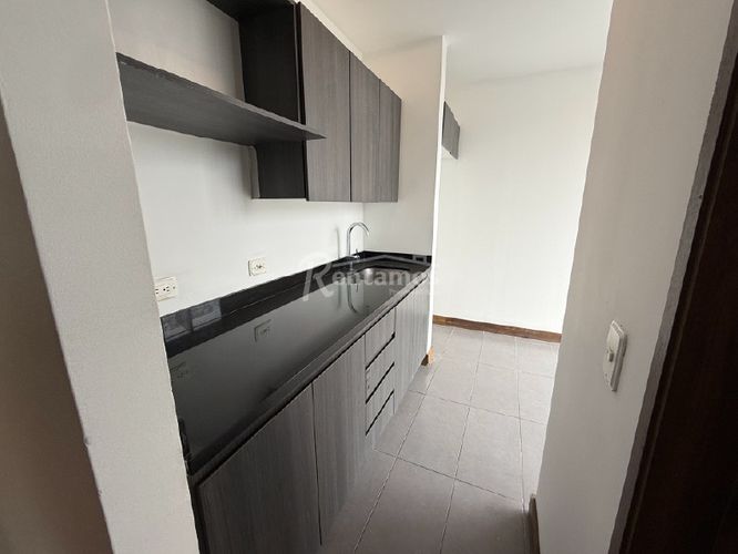 Oficina en arriendo en Altos Del Poblado, Medellín, 251 m² · foto 18 de 23