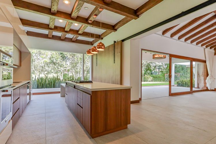 Casa de 4 alcobas en venta en Llano Grande, Rionegro, 430 m² · foto 6 de 24