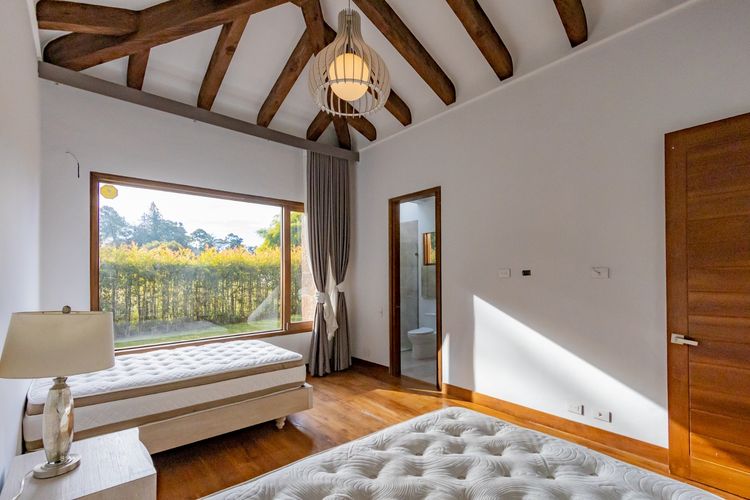 Casa de 4 alcobas en venta en Llano Grande, Rionegro, 430 m² · foto 11 de 24