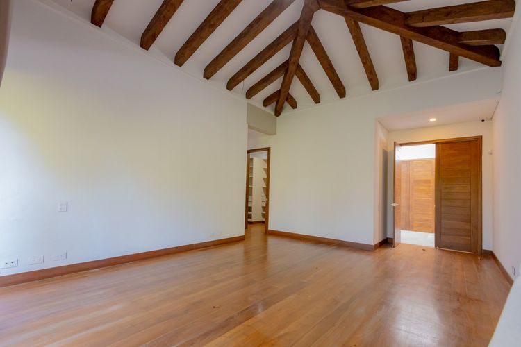 Casa de 4 alcobas en venta en Llano Grande, Rionegro, 430 m² · foto 13 de 24