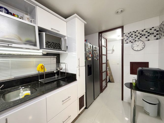 Apartamento en venta en Santa Barbara, Bogotá · foto 17 de 19