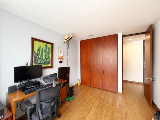 Apartamento en venta en Santa Barbara, Bogotá · foto 16 de 19